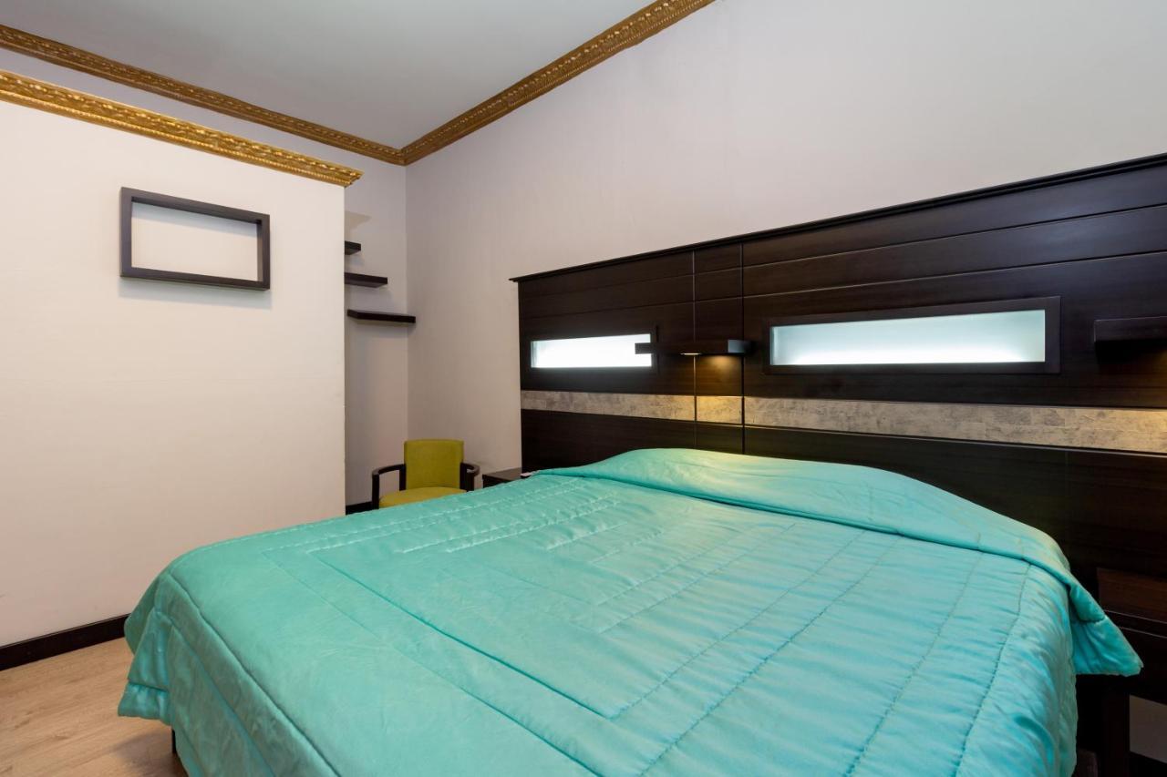 Hotel Majestic 2 By Hhg Cuenca Exterior foto